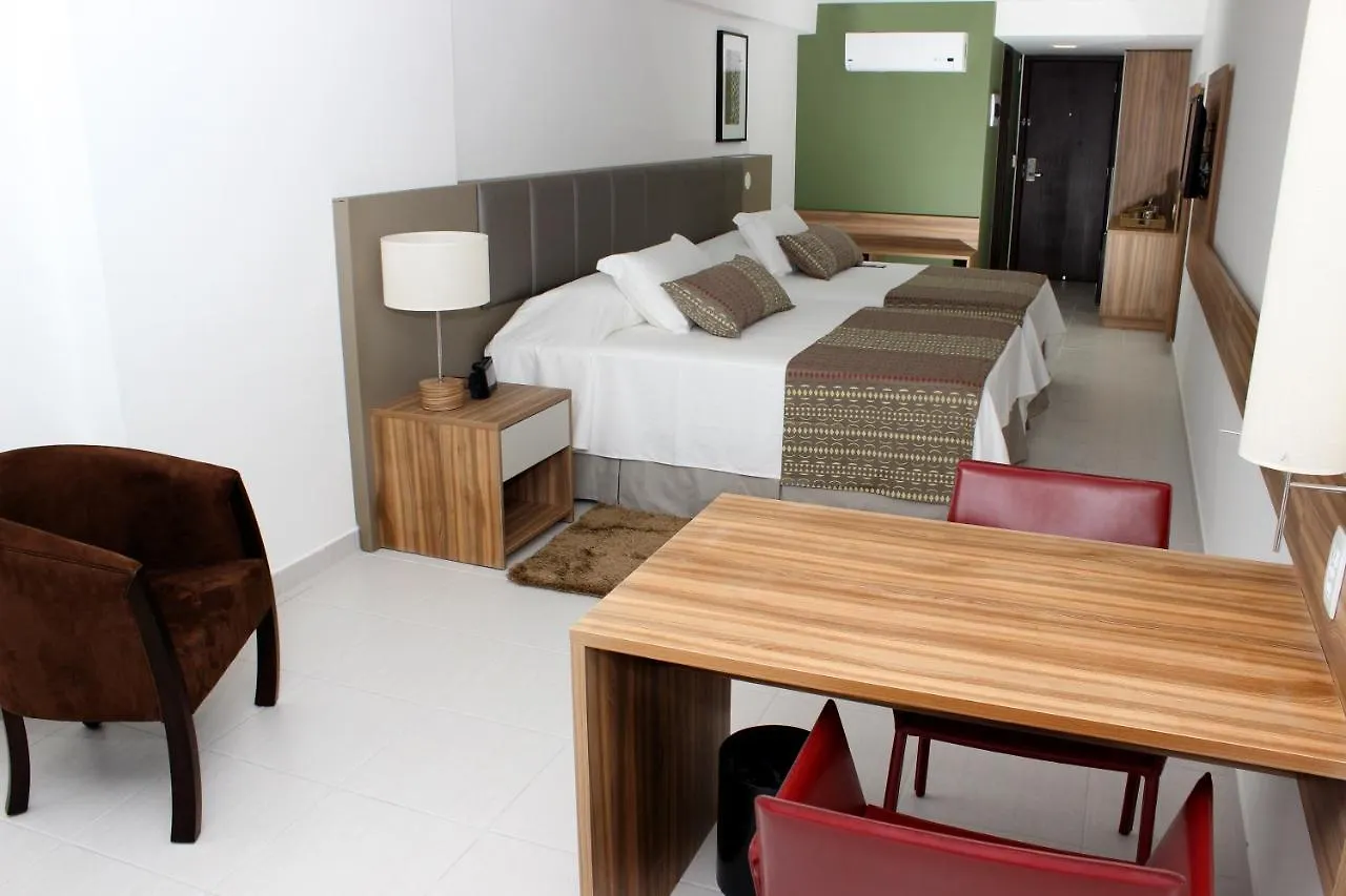 Flat Beach Class Executive Recife Hotel